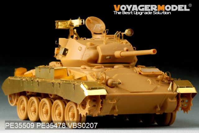 Voyager Model PE35509 M24 Chaffee Light Tank basic