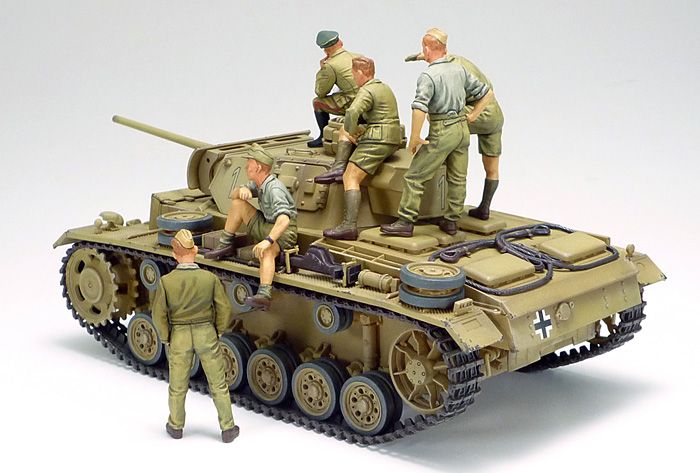 Tamiya 32405 Pz.kpfw.3 L with Rommel&DAK Crew