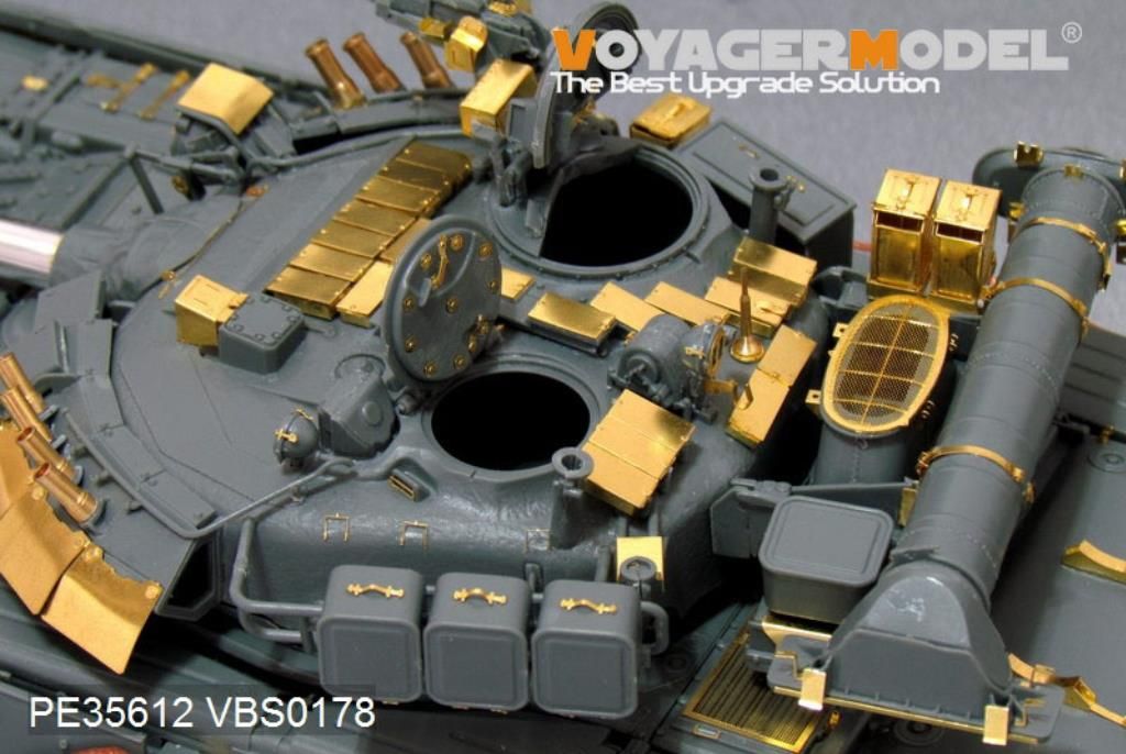 Voyager Model PE35612 Russian T-80U