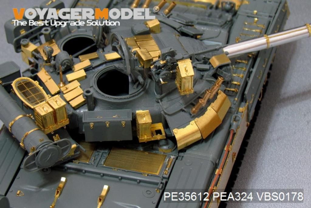 Voyager Model PE35612 Russian T-80U