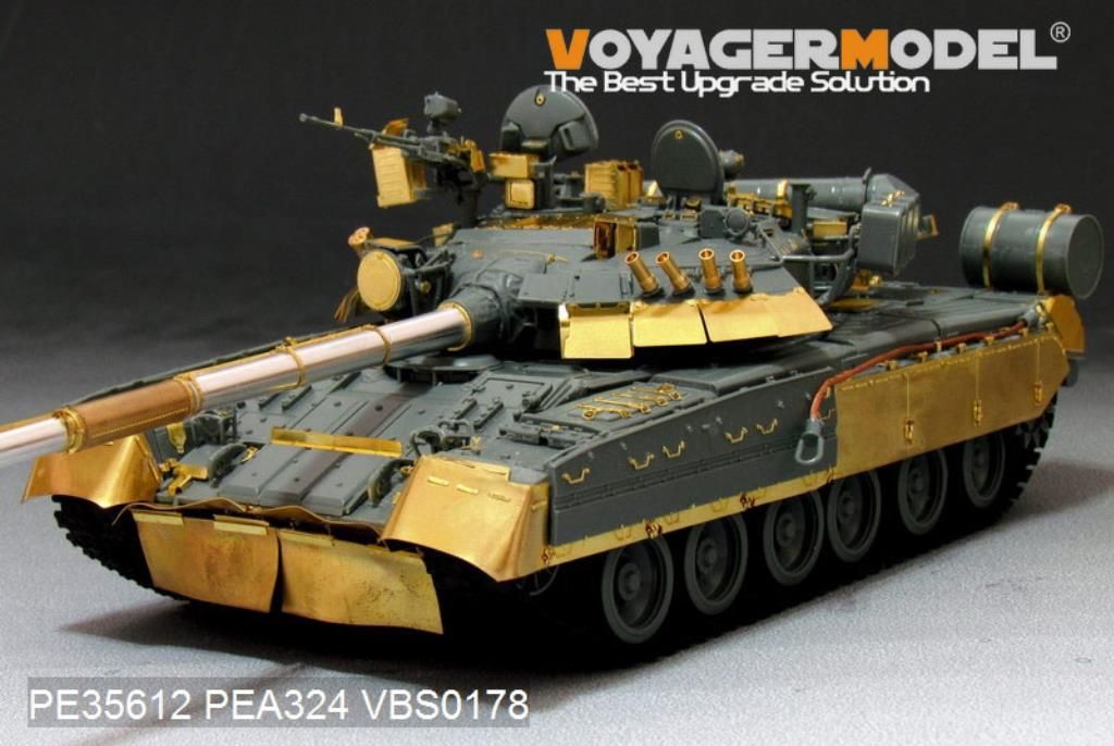 Voyager Model PE35612 Russian T-80U