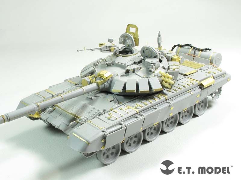 E.T.Model E35-210 Russia T-72B Mod.1990