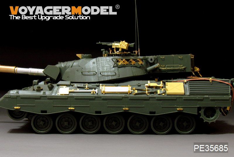 Voyager Model 35685 Canadian Leopard C2 MBT (Gun barrel ,smoke discharger