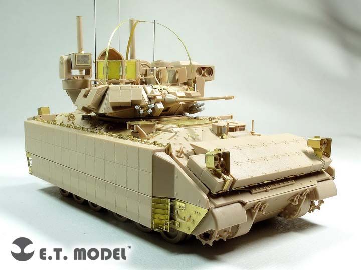E.T. Model E35-218 US M2A3 Bradley with BUSK III IFV