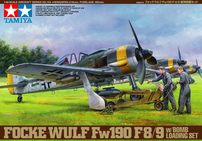 Tamiya 61104 Focke-Wulf Fw190 F-8-9 with Bomb Loading Set