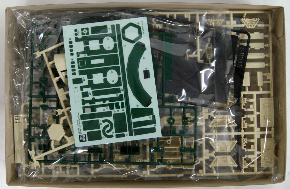 Bandai 5057845 R4-M9 Bandai 5057845 R4-M9
