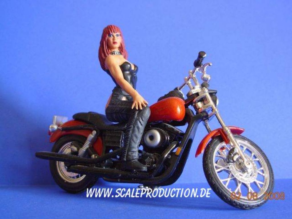 Scale Production TMF24006 Biker Girl