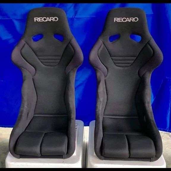 ZoomOn Z053 Recaro RS-G bucket seat