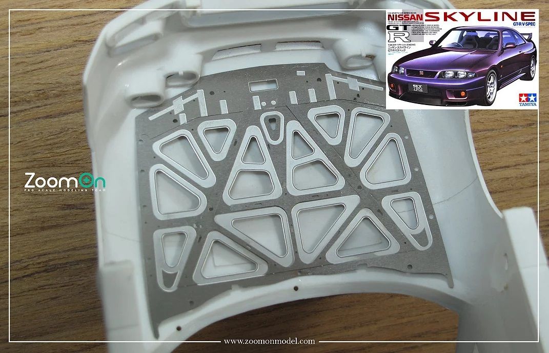 ZoomOn ZD137 Nissan GT-R R33 hood structure