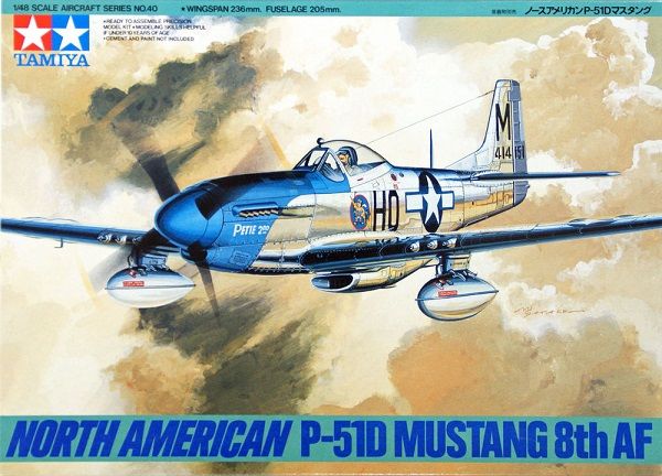 Tamiya 61040 NORTH AMERICAN P-51D MUSTANG 8TH AF