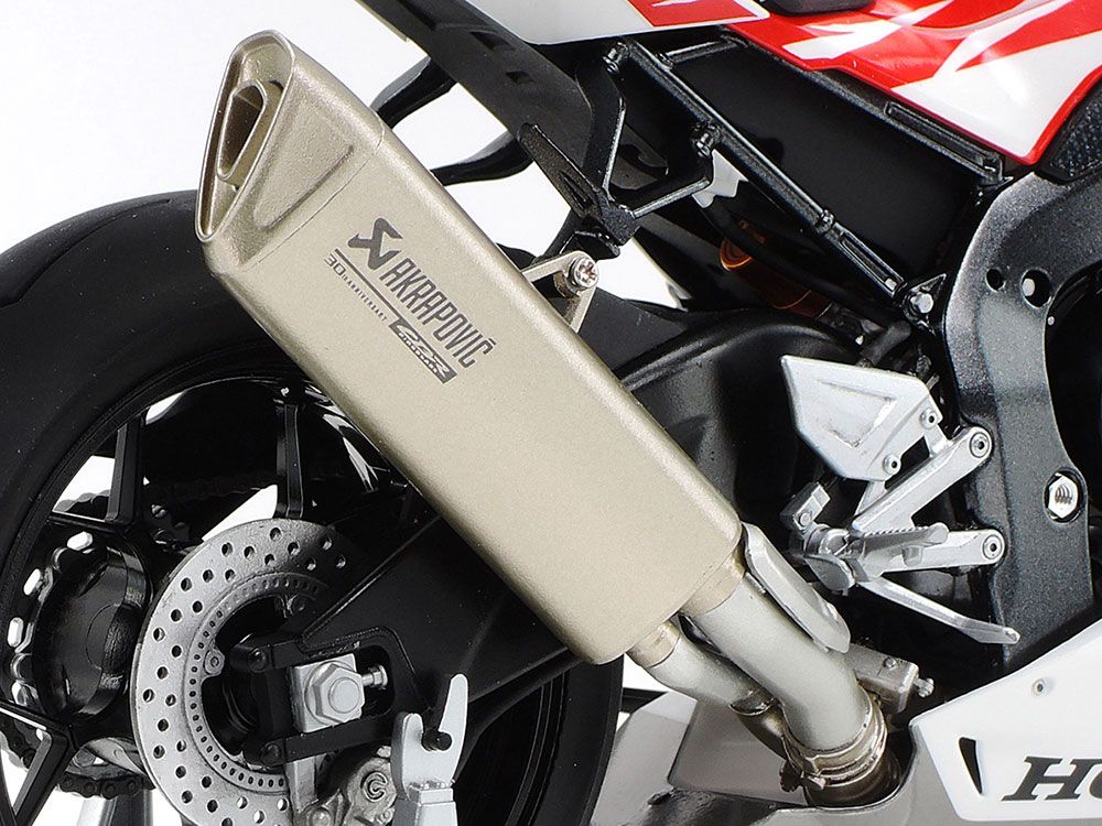 Tamiya 14141 CBR1000RR-R FIREBLADE SP 30th