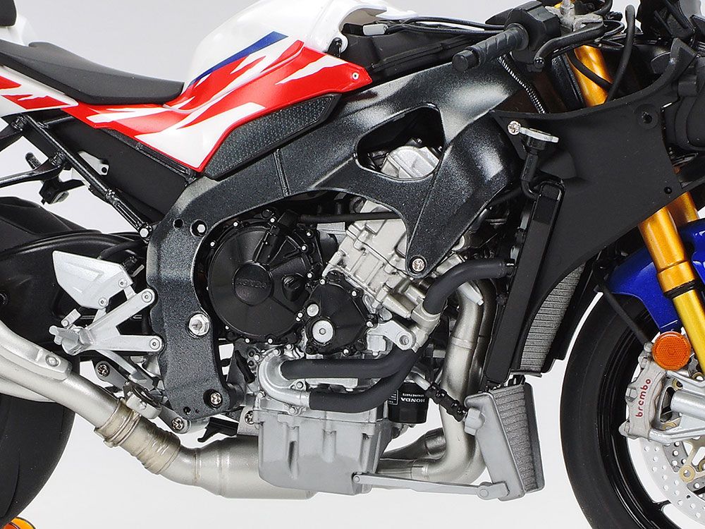 Tamiya 14141 CBR1000RR-R FIREBLADE SP 30th