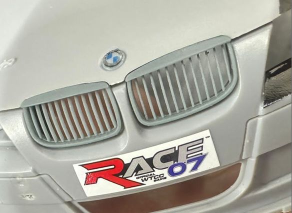 Fat Frog DE24009 Front Grille for 320si E90 '08