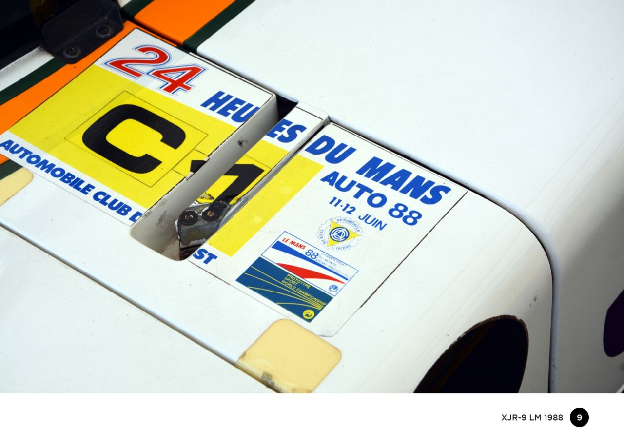 Komakai KOM-FG040 Reference / walkaround book: Jaguar XJR-9 LM - 1988 Komakai KOM-FG040 Reference / walkaround book: Jaguar XJR-9 LM - 1988