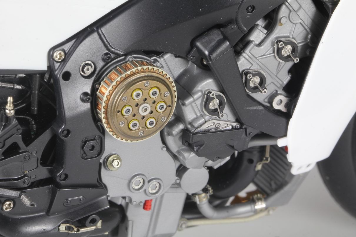 Top Studio TD23283 GSX-RR '20 Clutch