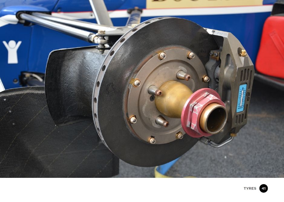 Komakai KOM-UDG027 Reference / walkaround book: Williams Renault FW13B