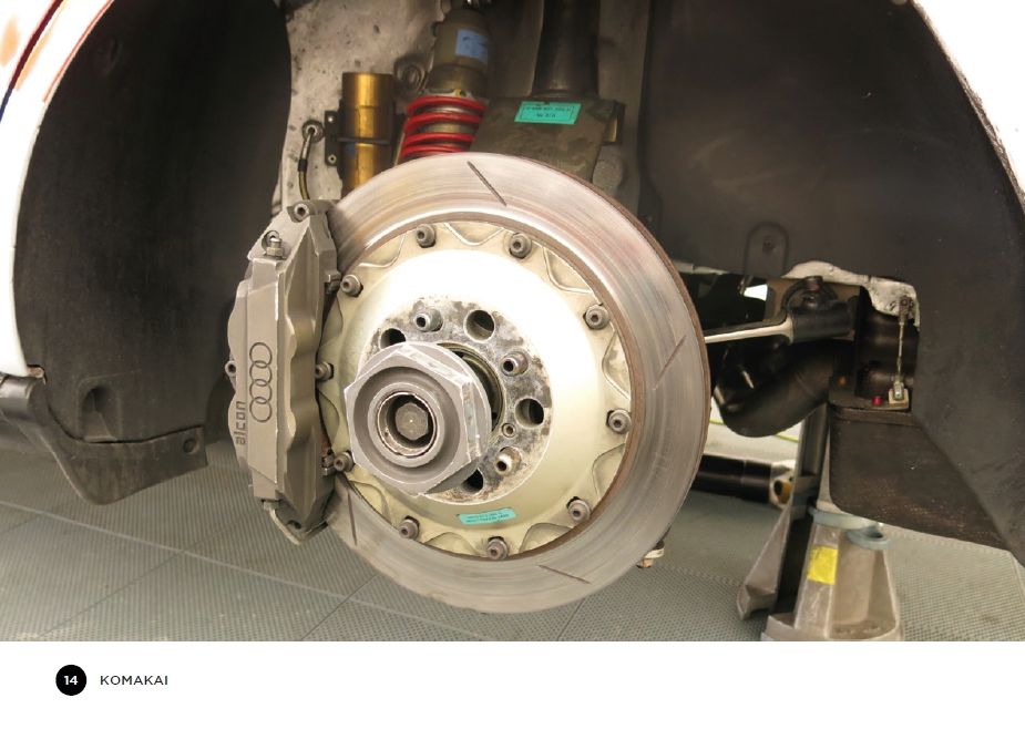 Komakai KOM-FG042 Reference / walkaround book: Audi A4 Quattro