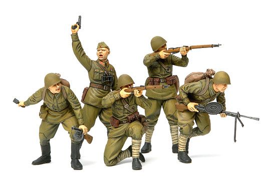 Tamiya 35311 Russian Assault Infantry (1941-1942)